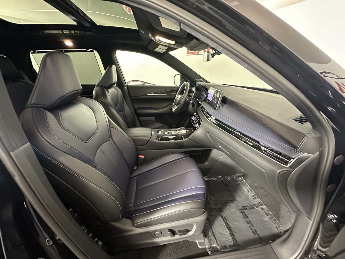 Used 2026 INFINITI QX60 Sport w/ Dark Cargo Package AWD/4WD image 27