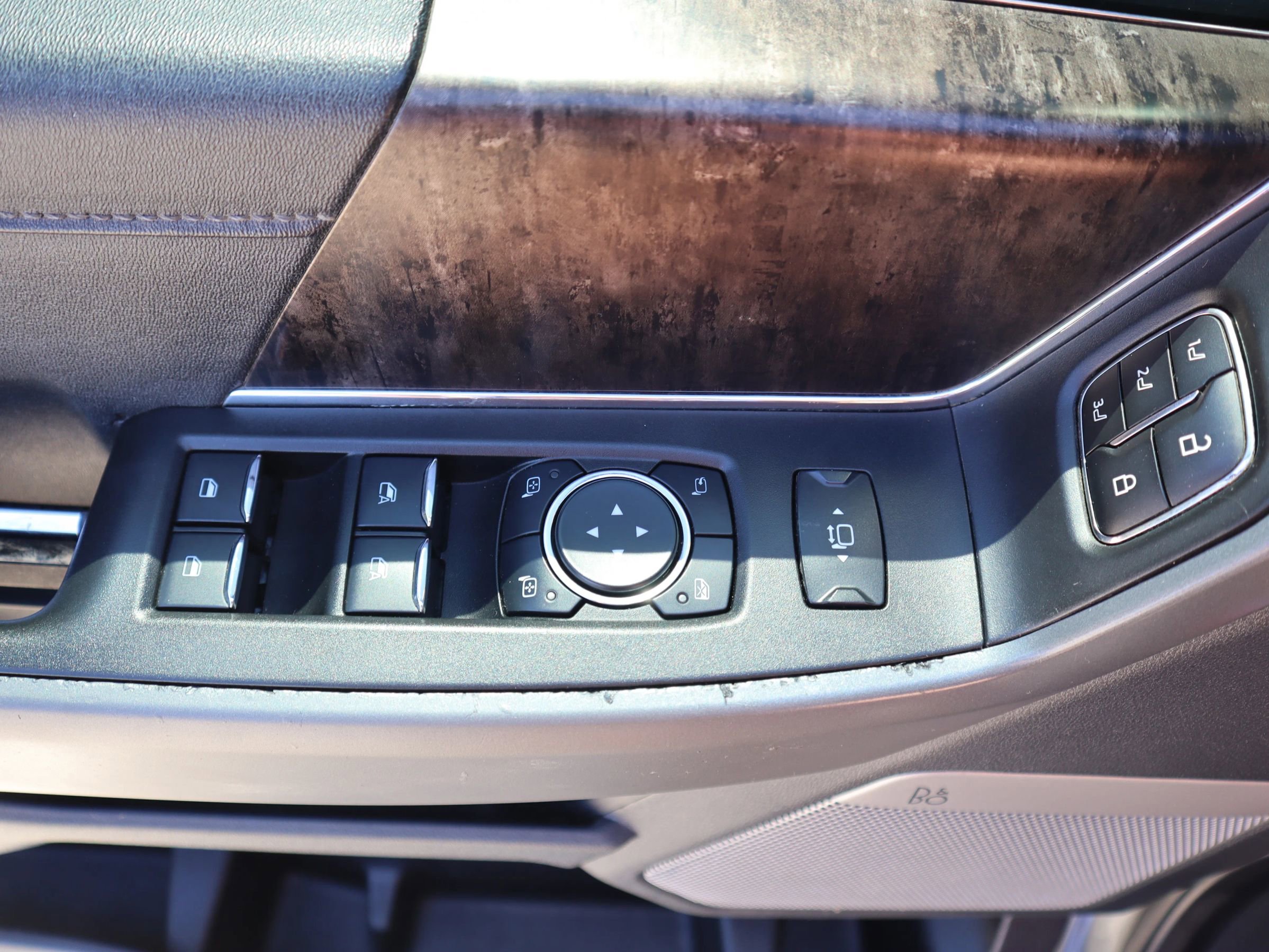 Used 2024 Ford F250 Lariat w/ Lariat Ultimate Package image 17