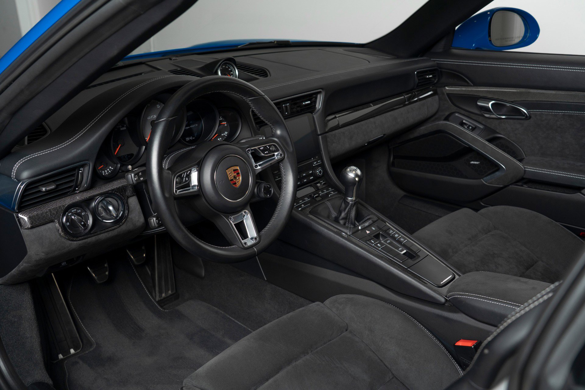 Used 2018 Porsche 911 Targa 4 GTS image 16