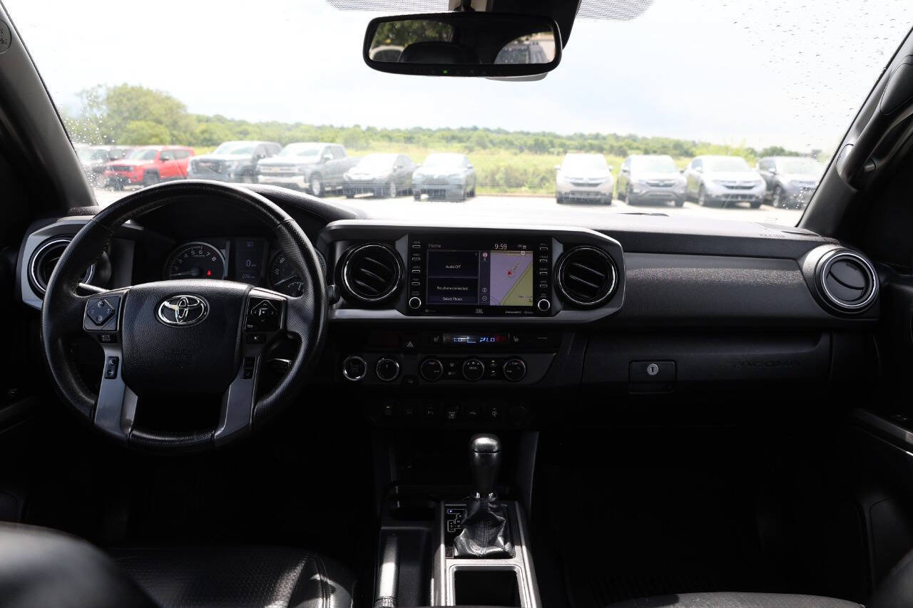 Used 2020 Toyota Tacoma TRD Off-Road w/ TRD Premium Off Road Package AWD/4WD image 14