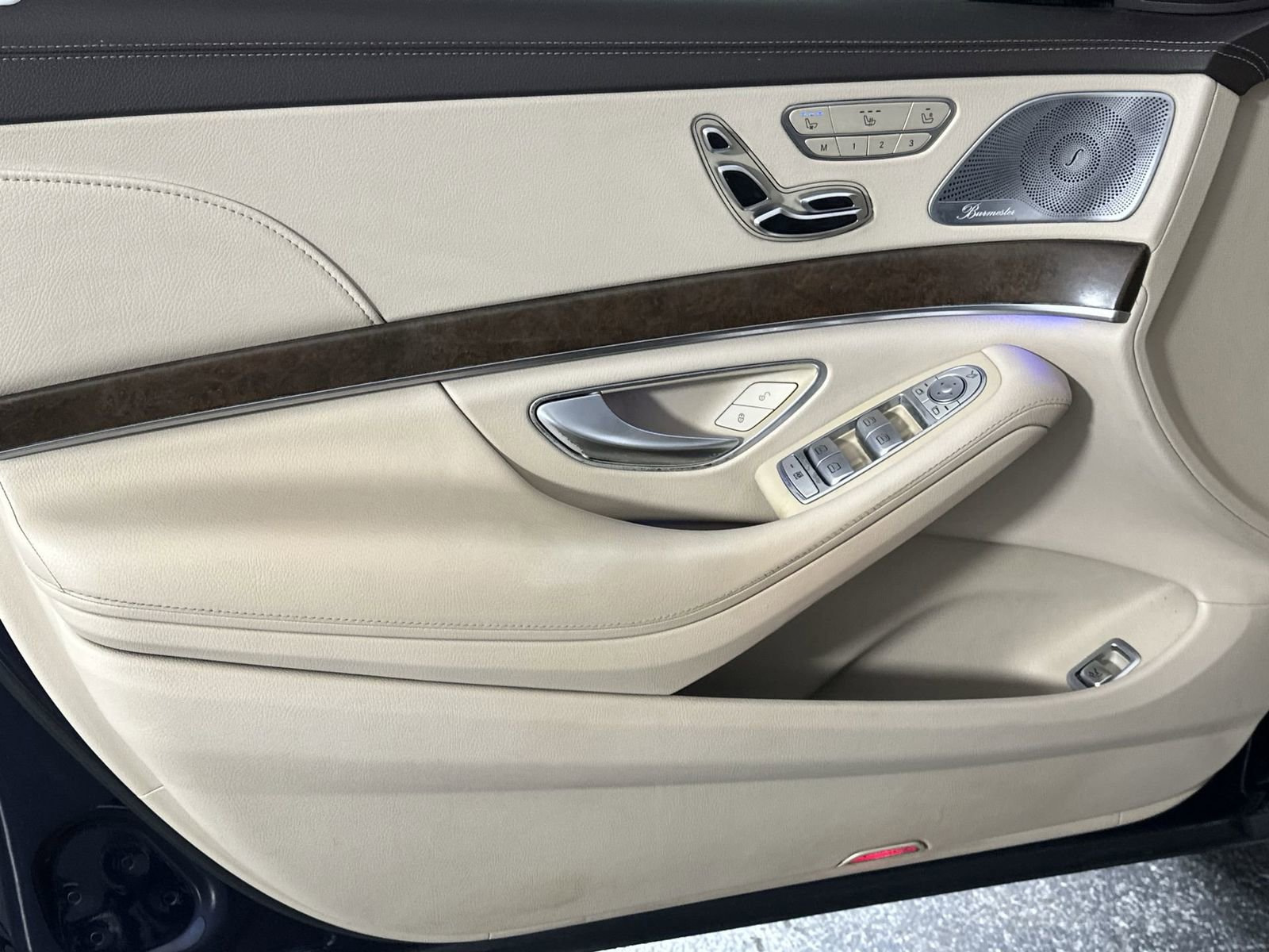 Used 2017 Mercedes-Benz S 550 4MATIC Sedan image 29