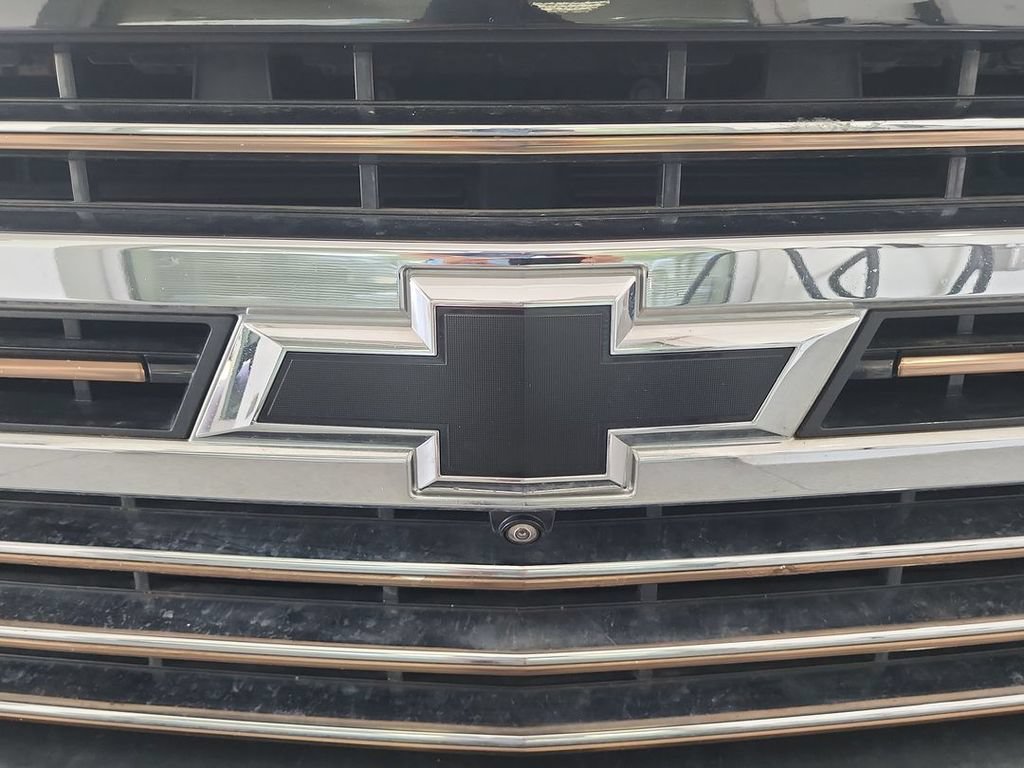 Certified 2019 Chevrolet Silverado 1500 High Country w/ Technology Package AWD/4WD image 31