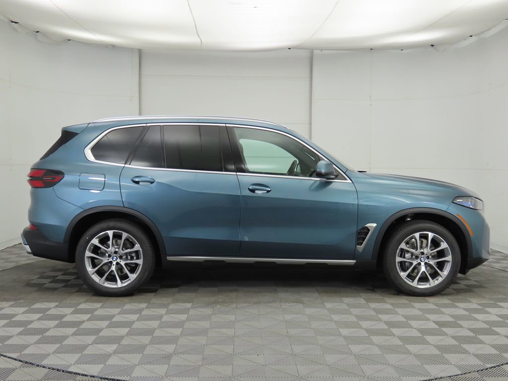 Used 2026 BMW X5 xDrive40i w/ Premium Package AWD/4WD image 5
