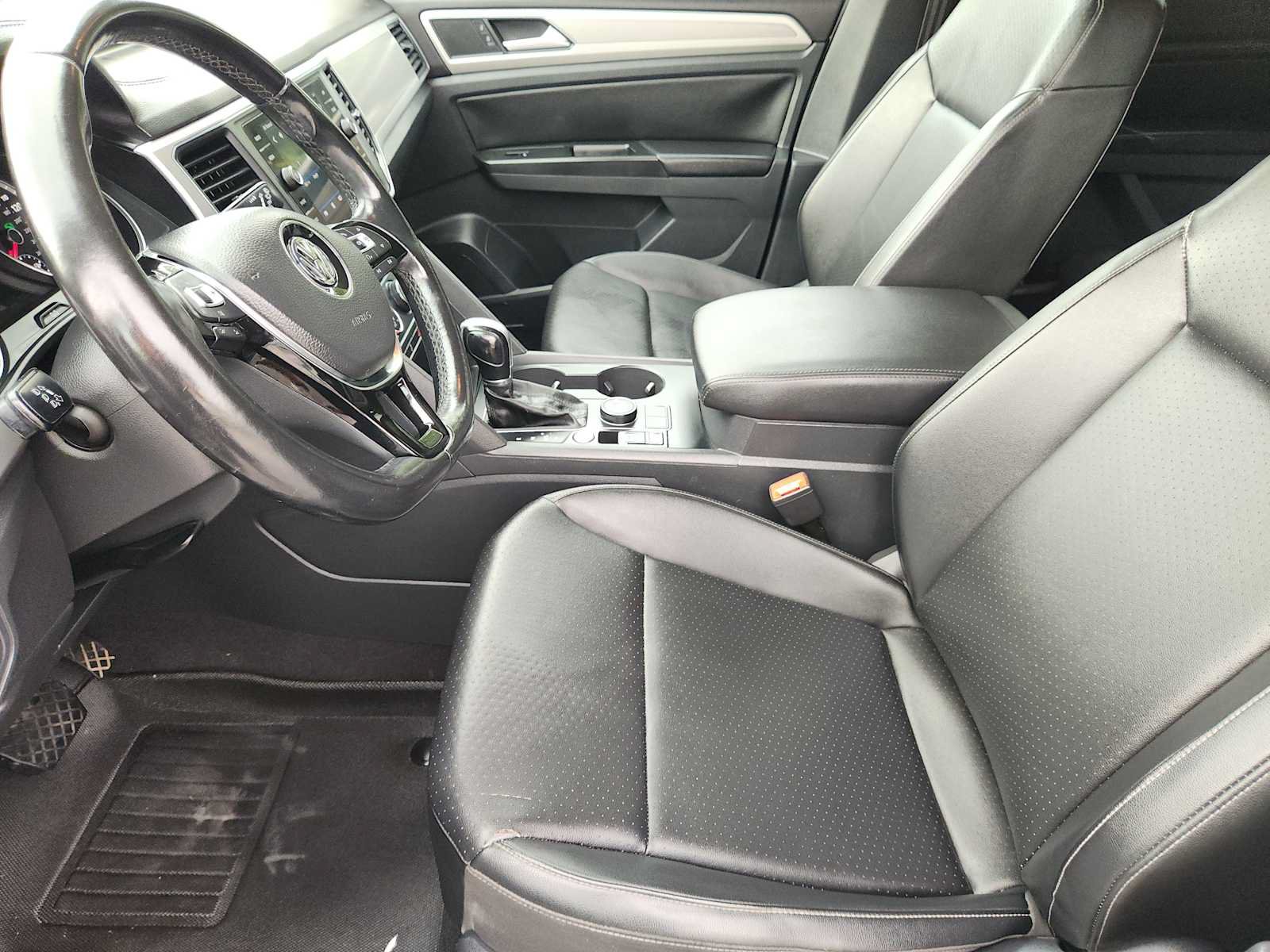 Used 2018 Volkswagen Atlas SE AWD/4WD image 14