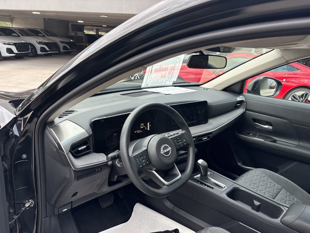 Used 2026 Nissan Kicks SV w/ SV Premium Package AWD/4WD image 12