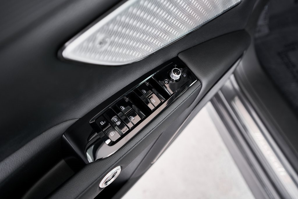 Used 2023 Maserati Grecale GT image 21