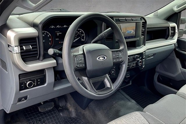 Used 2024 Ford F250 XL w/ Snow Plow/Camper Package image 9