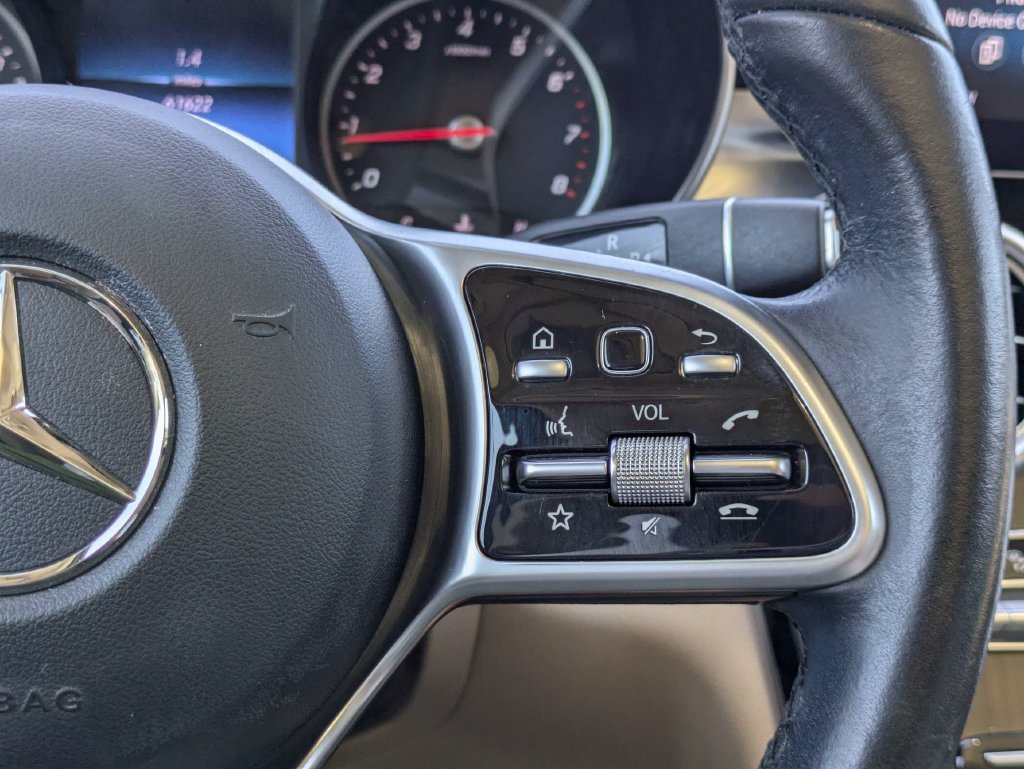 Used 2022 Mercedes-Benz GLC 300 image 25