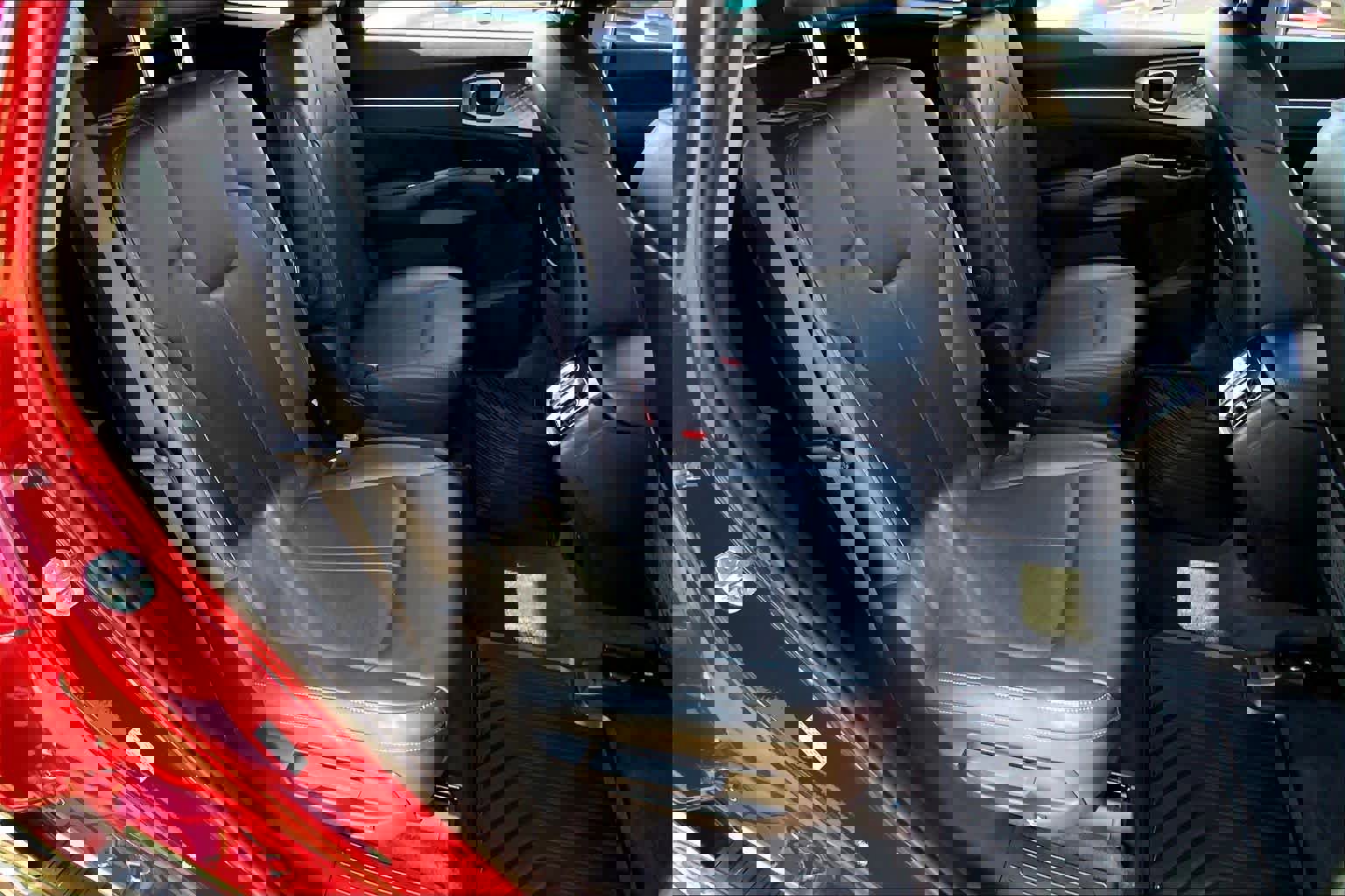 Used 2023 Kia Sorento SX image 19