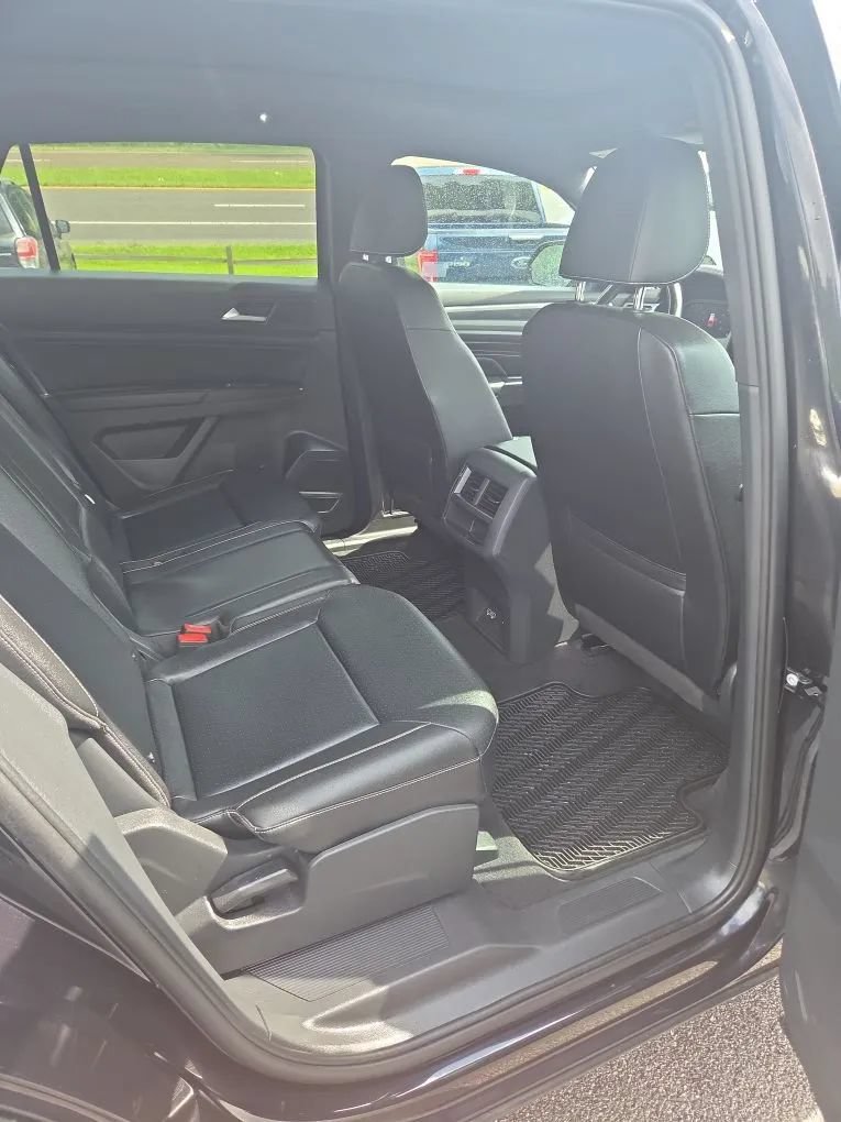 Used 2020 Volkswagen Atlas Cross Sport SEL AWD/4WD image 9