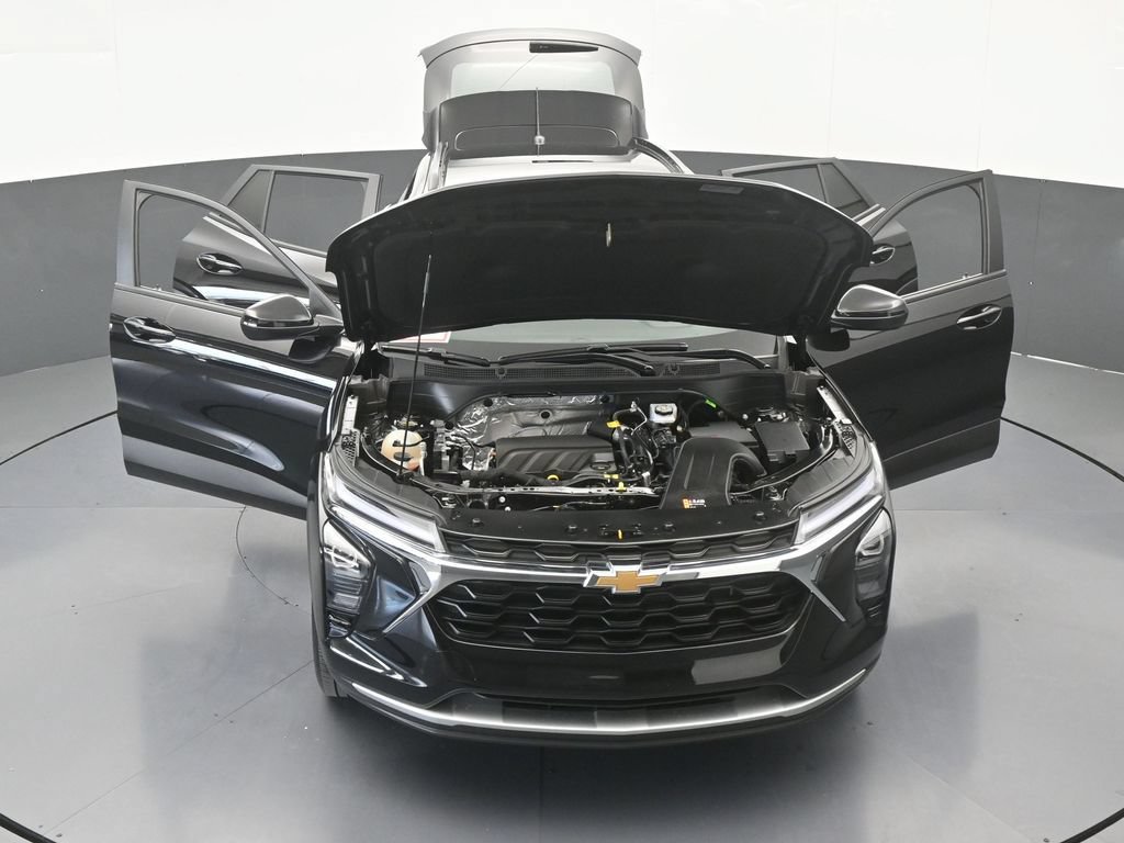 Used 2026 Chevrolet Trax LT FWD image 67