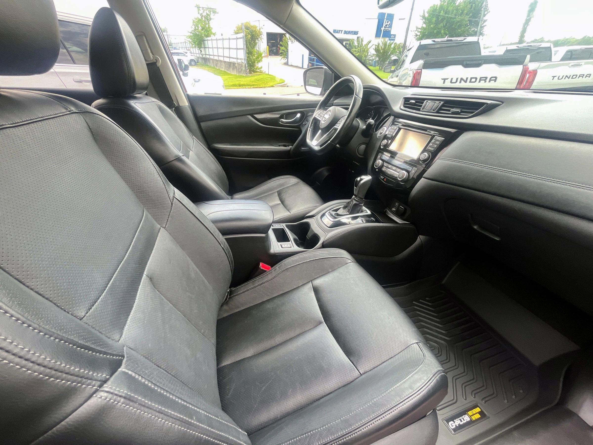 Used 2017 Nissan Rogue SL w/ SL Premium Package image 11