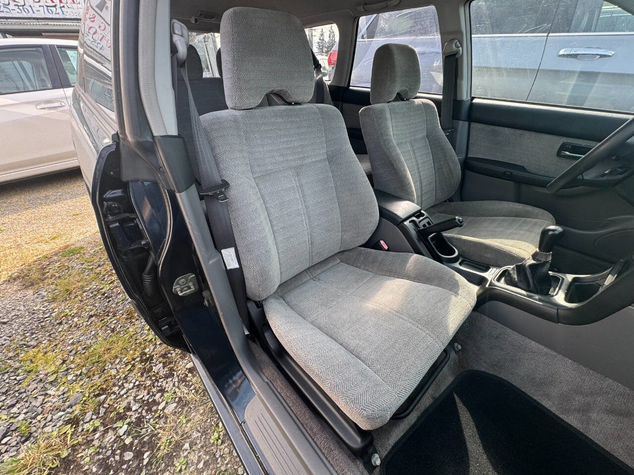 Used 2001 Subaru Legacy L image 23