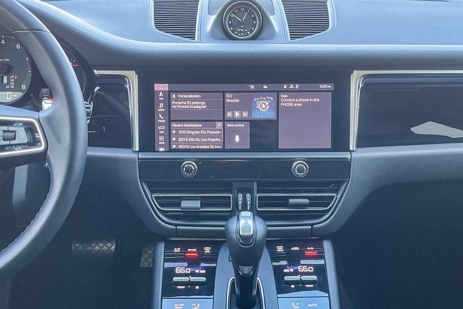 Used 2024 Porsche Macan image 12