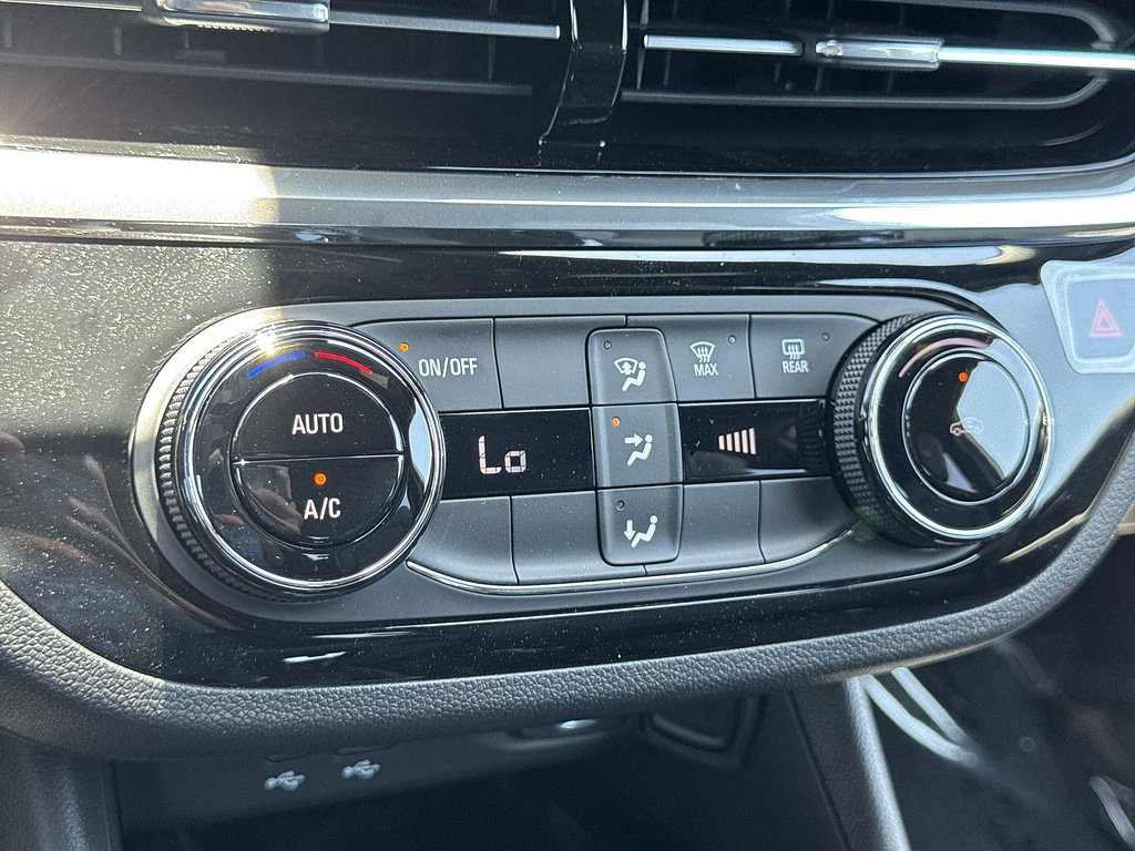 New 2026 Buick Envista Sport Touring w/ Convenience II Package FWD image 16