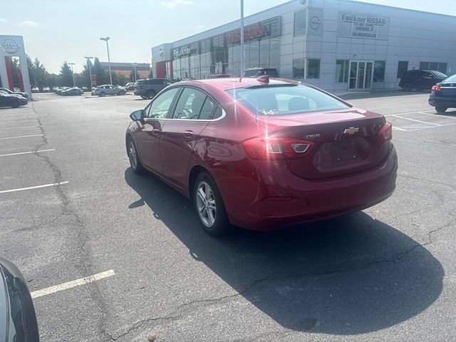 Used 2018 Chevrolet Cruze LT w/ Convenience Package FWD image 7