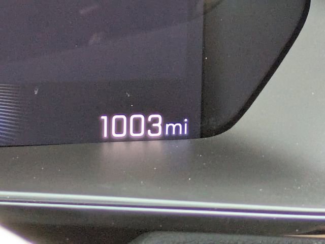 Used 2025 Chevrolet Colorado LT w/ LT Convenience Package image 32