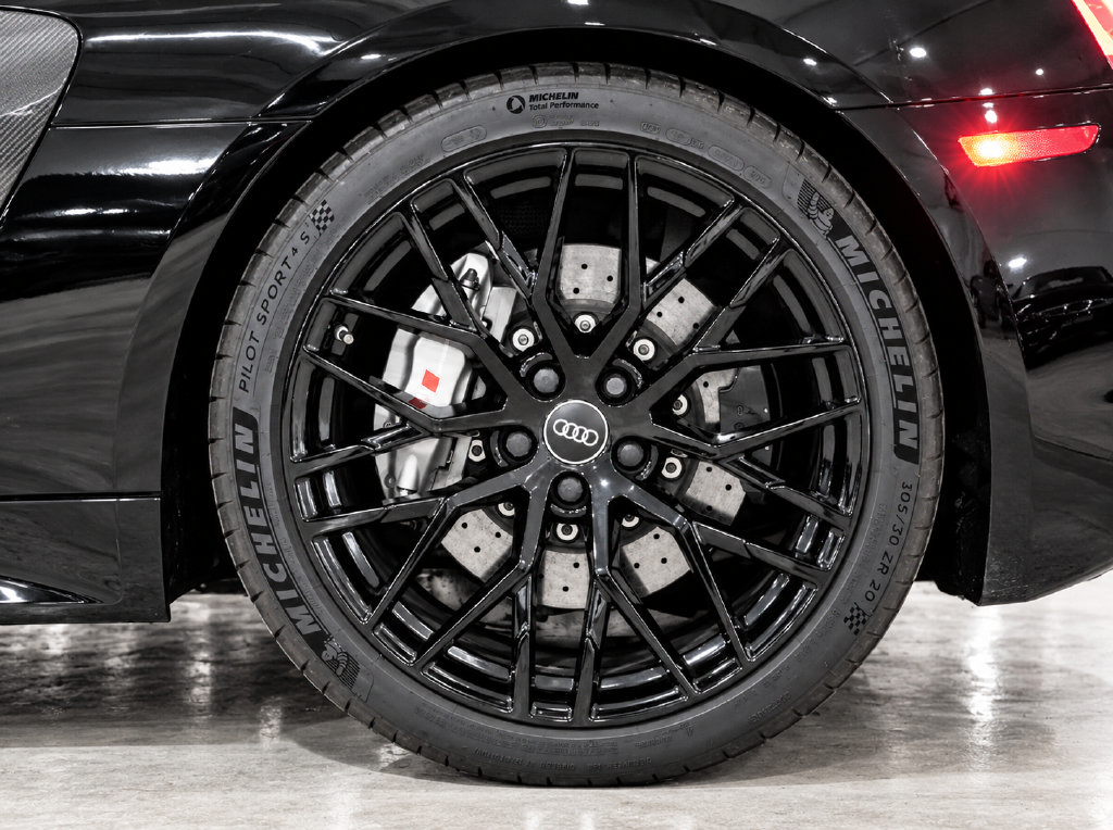 Used 2017 Audi R8 V10 plus AWD/4WD image 10