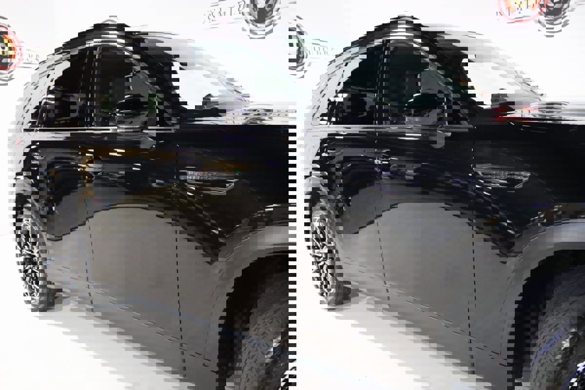 Used 2025 MAZDA CX-70 Plug-In Hybrid w/ Premium Pkg image 8
