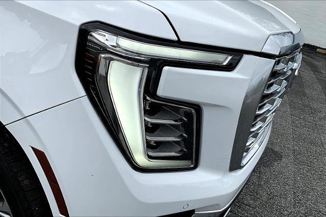 Used 2025 GMC Yukon XL Denali image 32