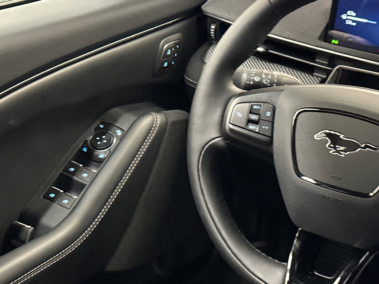 New 2025 Ford Mustang Mach-E Select w/ Comfort Package Lite image 21