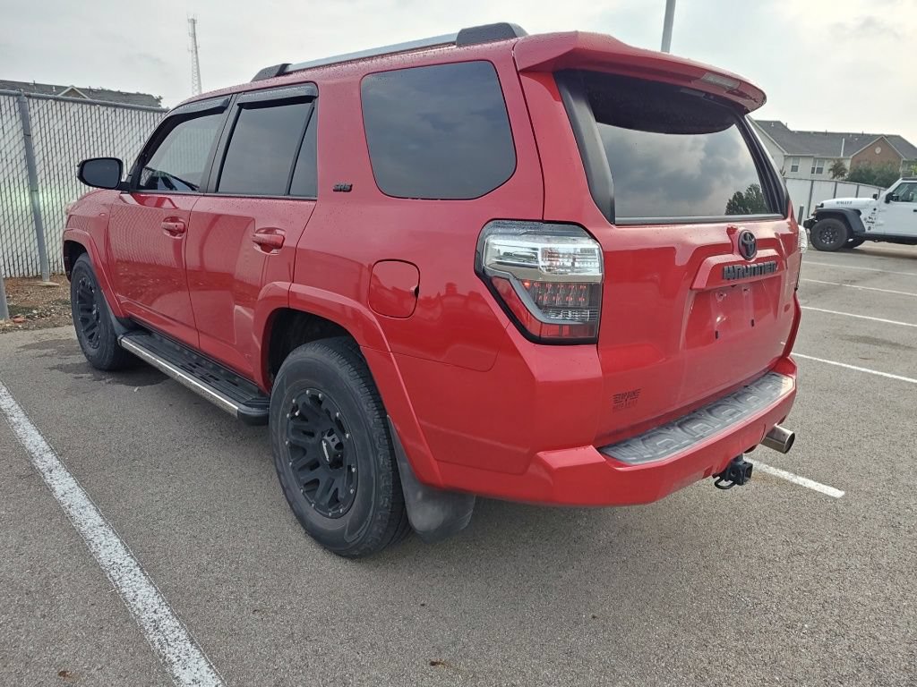 Used 2019 Toyota 4Runner SR5 RWD image 4