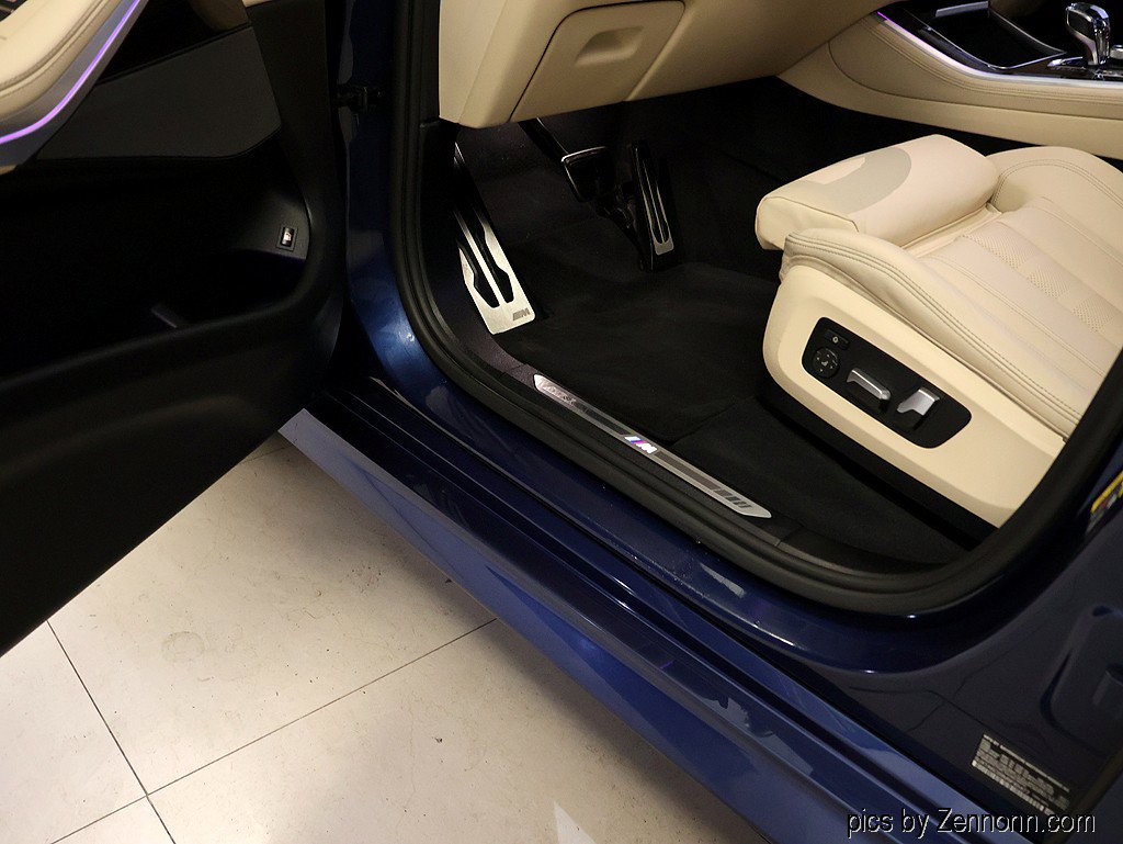 Used 2021 BMW X5 xDrive45e w/ M Sport Package AWD/4WD image 31