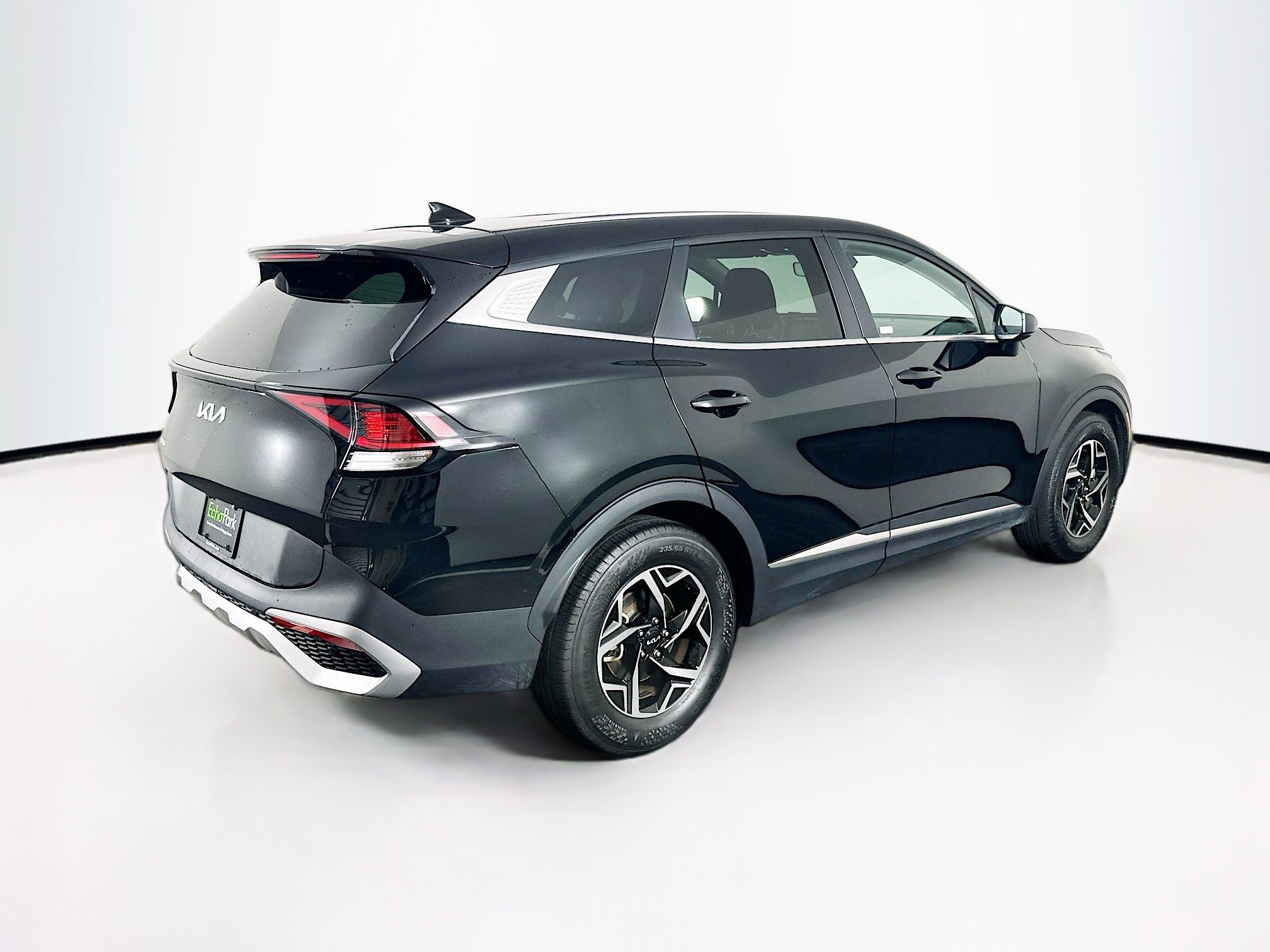 Used 2025 Kia Sportage LX FWD image 9