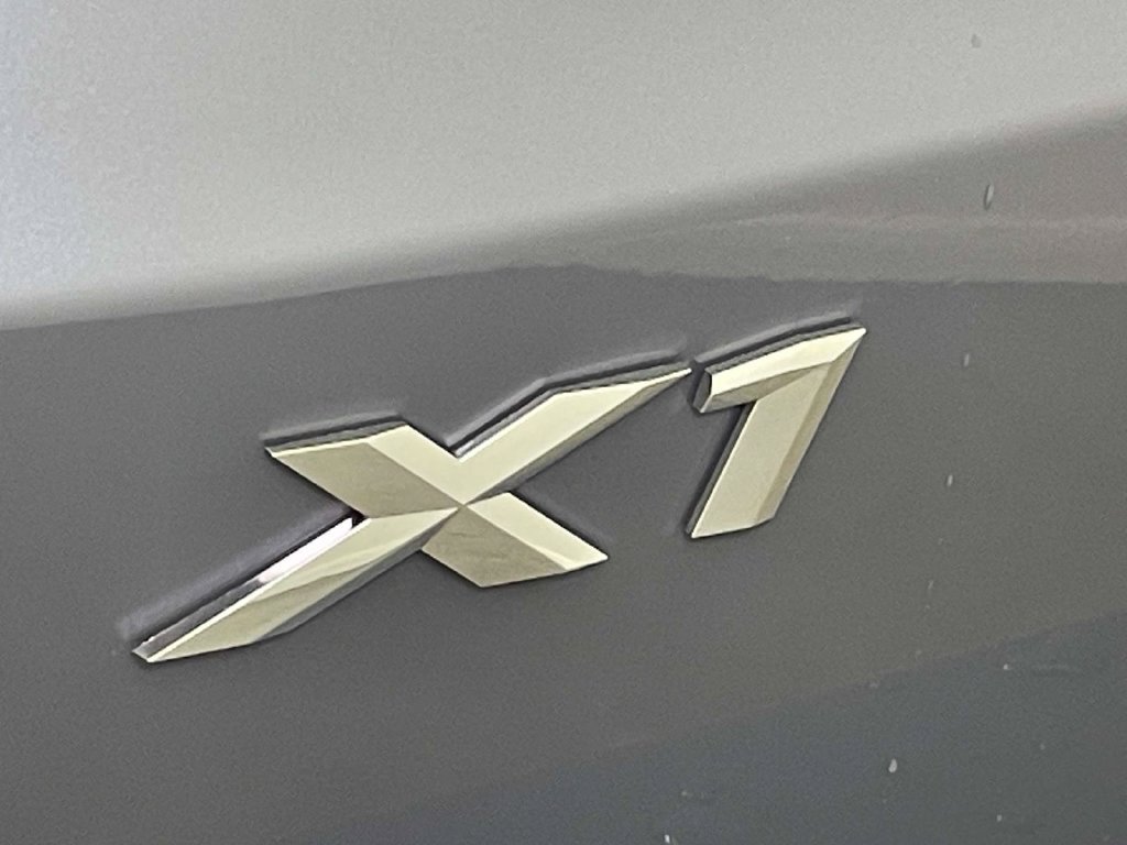New 2027 BMW X1 xDrive28i w/ Convenience Package AWD/4WD image 10