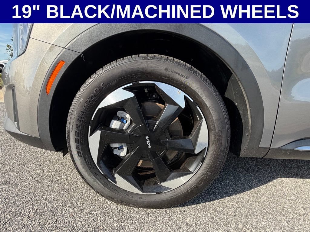 Used 2025 Kia Sorento EX AWD/4WD image 5