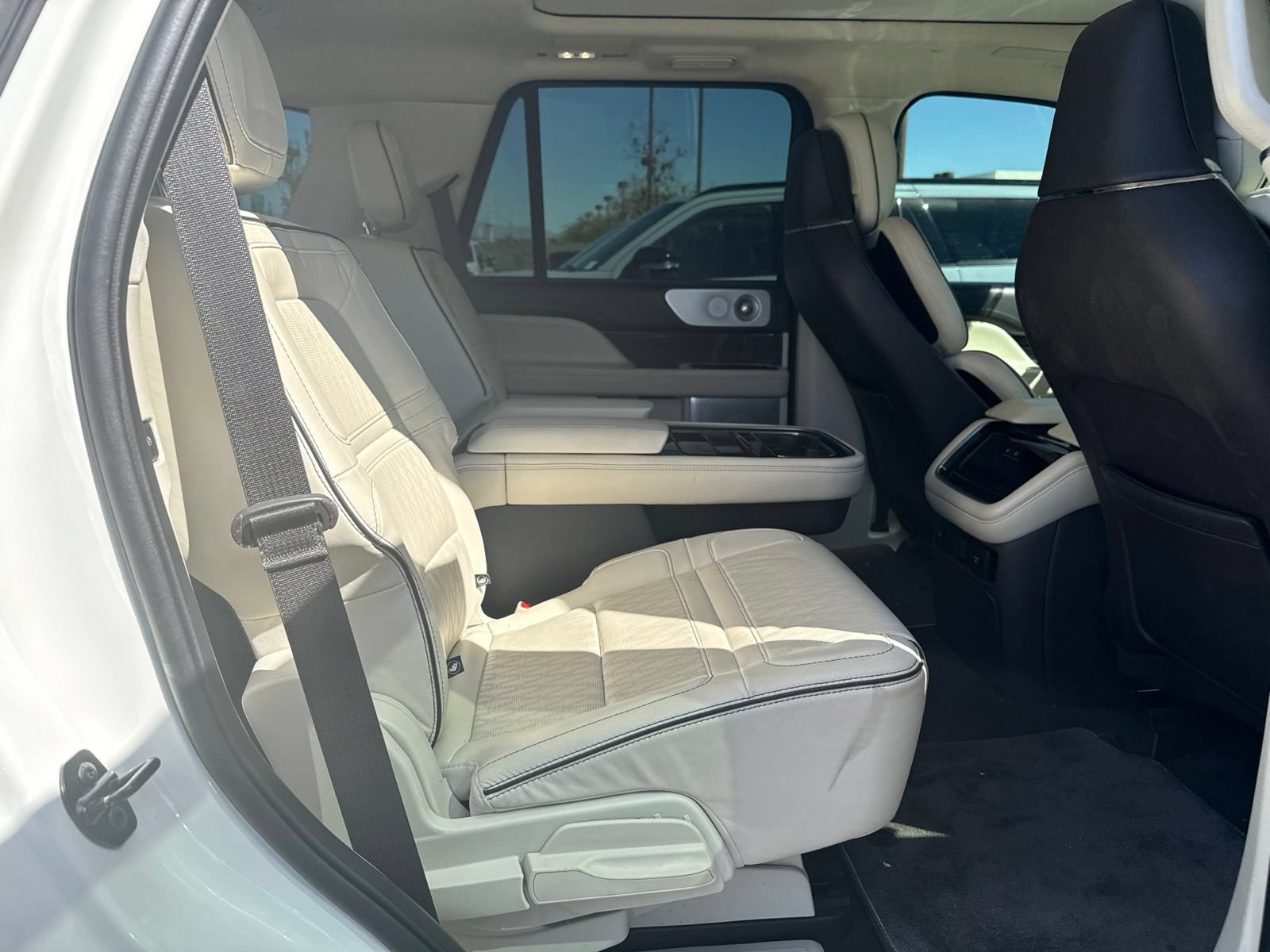Used 2022 Lincoln Navigator Black Label AWD/4WD image 15