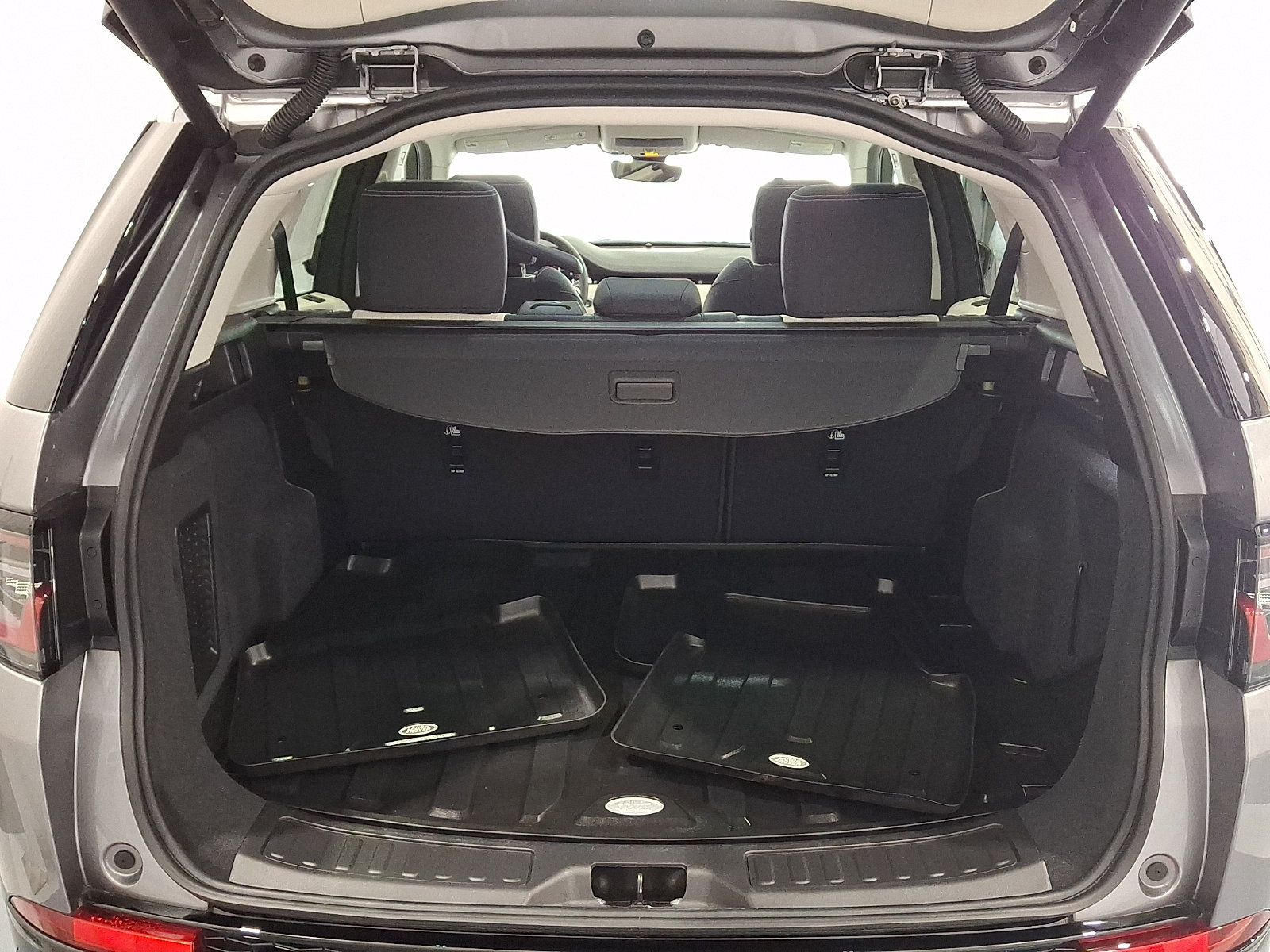 Certified 2025 Land Rover Discovery Sport S AWD/4WD image 26