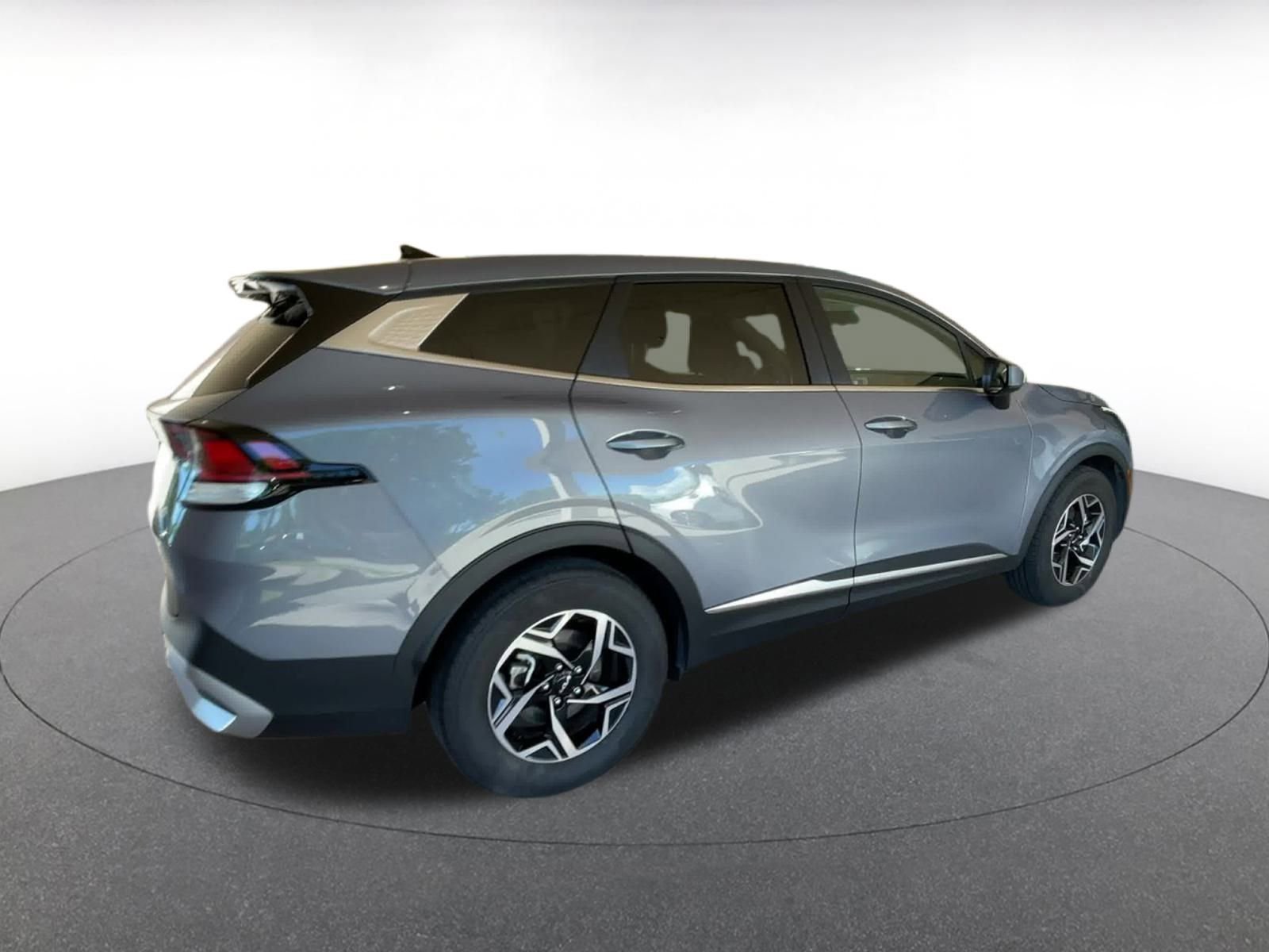 Used 2025 Kia Sportage LX image 15