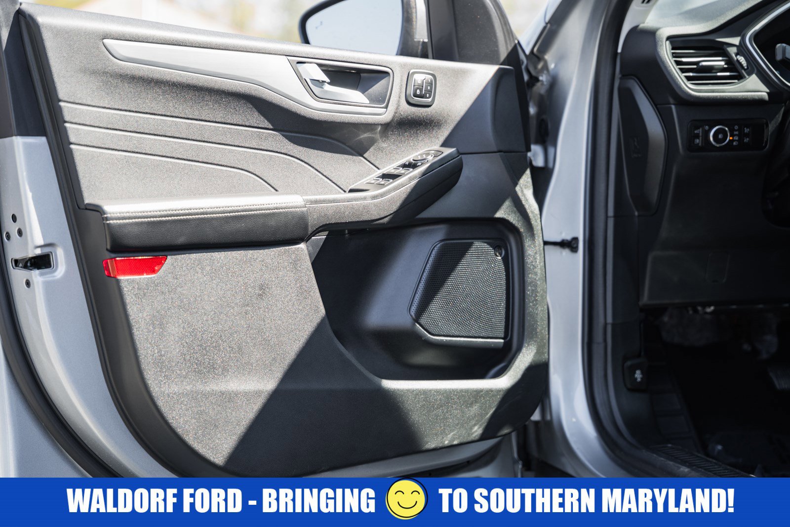 Used 2023 Ford Escape SE w/ PHEV Premium Package image 76