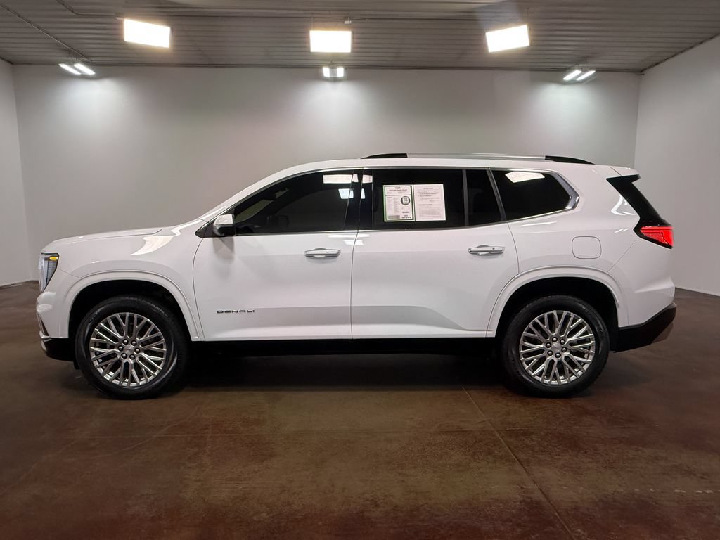 Used 2024 GMC Acadia Denali w/ LPO, Floor Liner Package FWD image 27