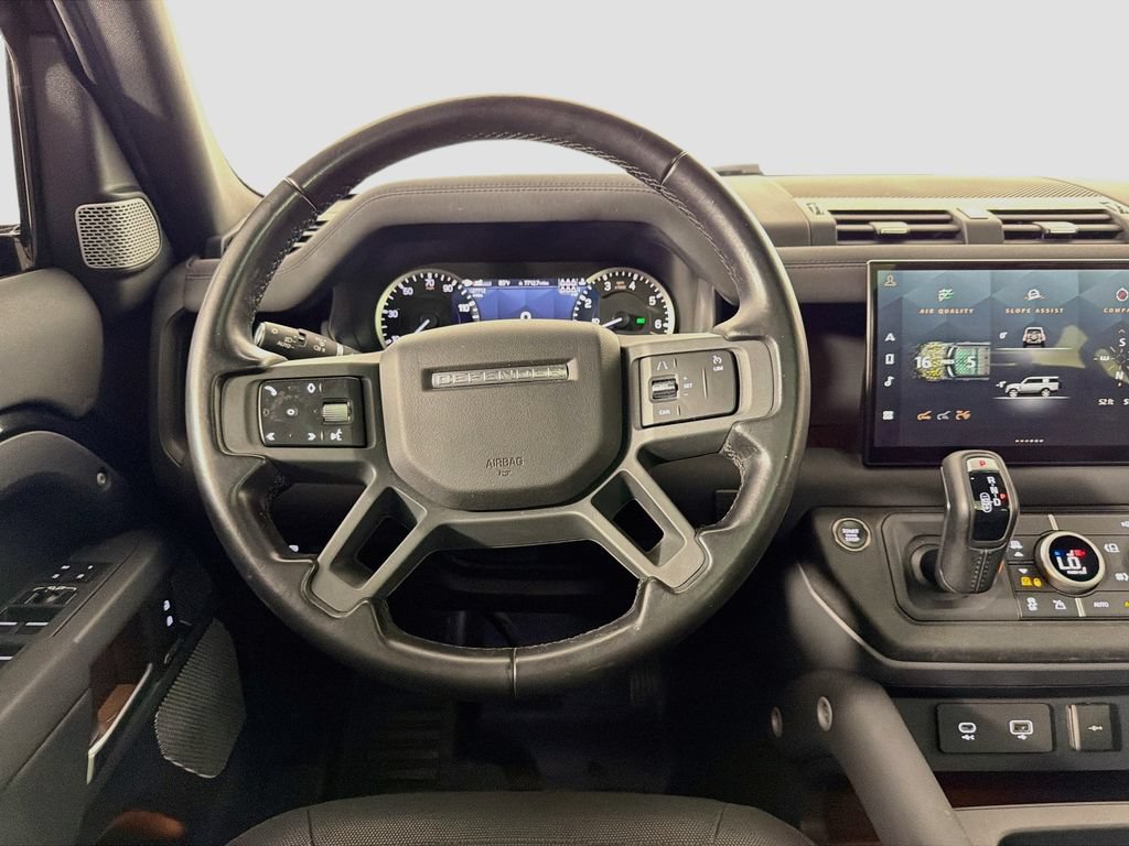 Certified 2023 Land Rover Defender 130 X-Dynamic SE AWD/4WD image 24