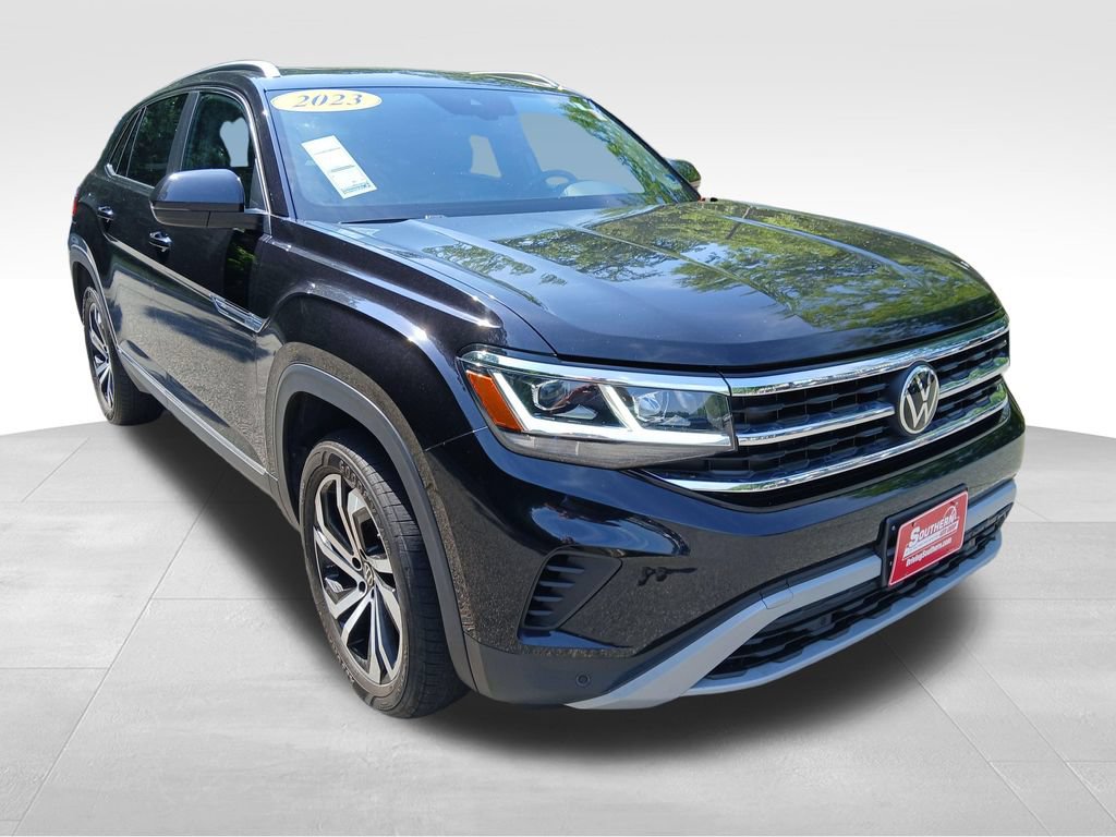Used 2023 Volkswagen Atlas Cross Sport SEL AWD/4WD image 16