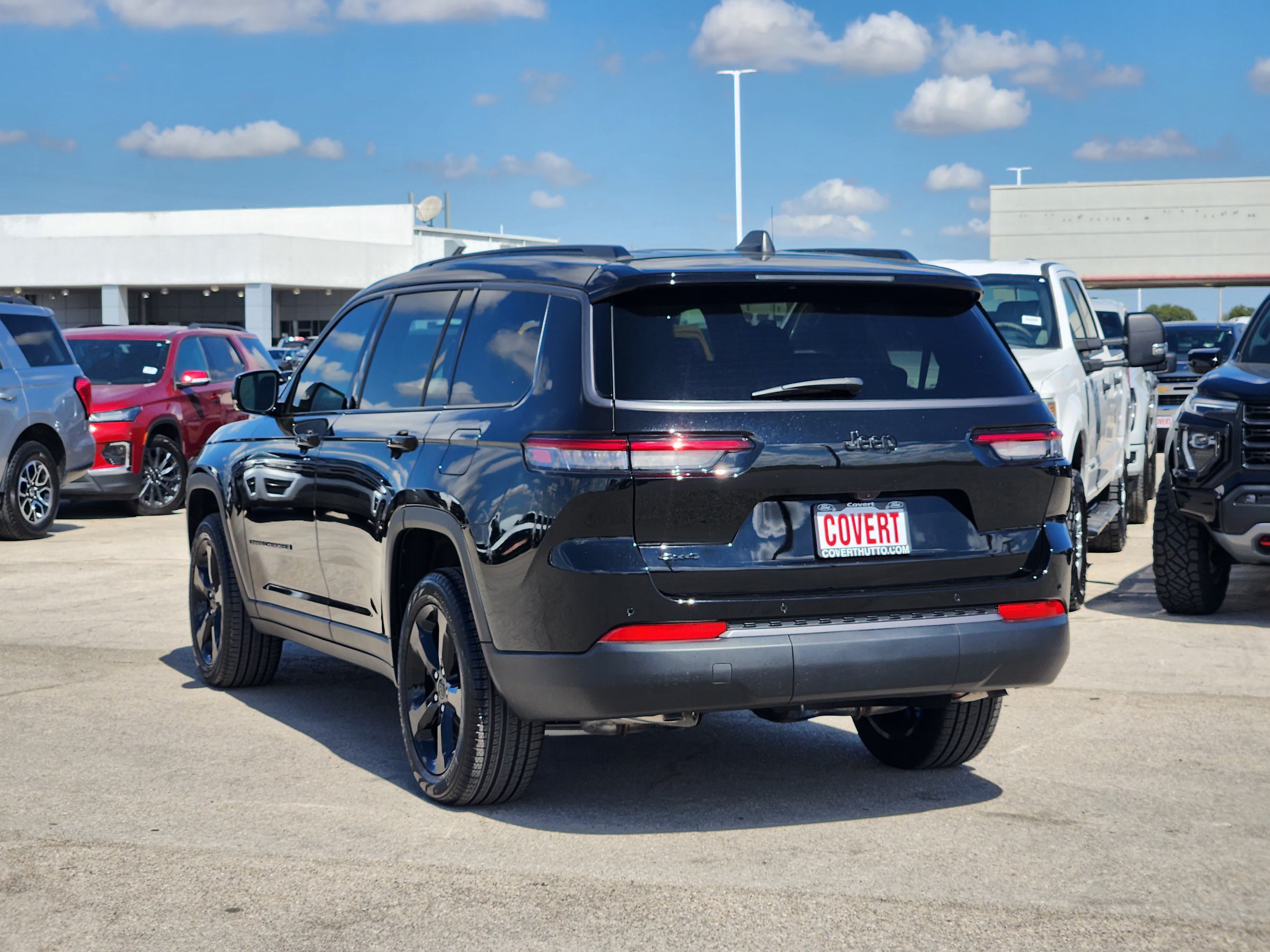 Used 2026 Jeep Grand Cherokee L Limited w/ Limited Altitude Package AWD/4WD image 5