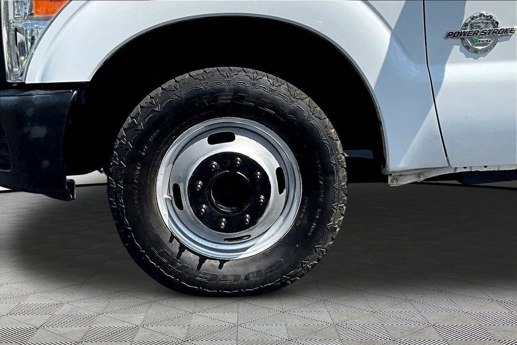 Used 2015 Ford F350 XL w/ Power Equipment Group image 16