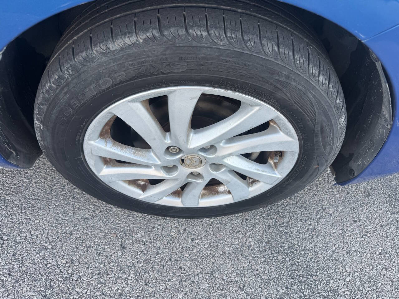 Used 2012 MAZDA MAZDA3 i Touring image 23