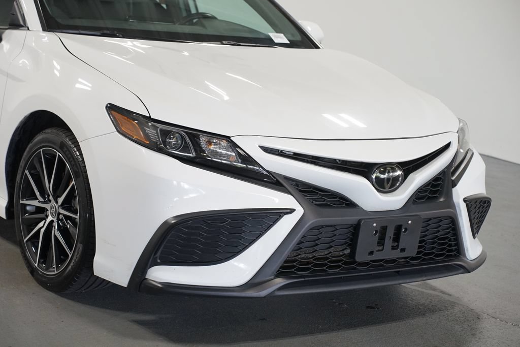 Certified 2024 Toyota Camry SE FWD image 4