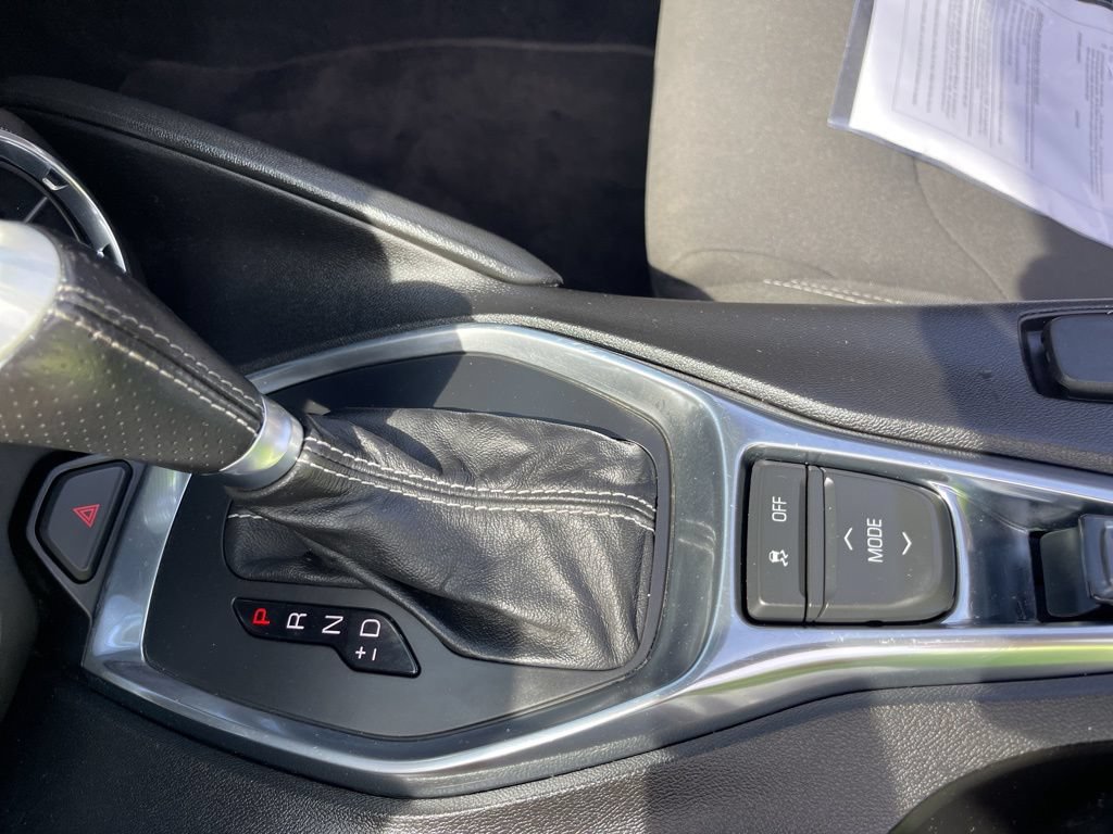 Used 2018 Chevrolet Camaro SS RWD image 24