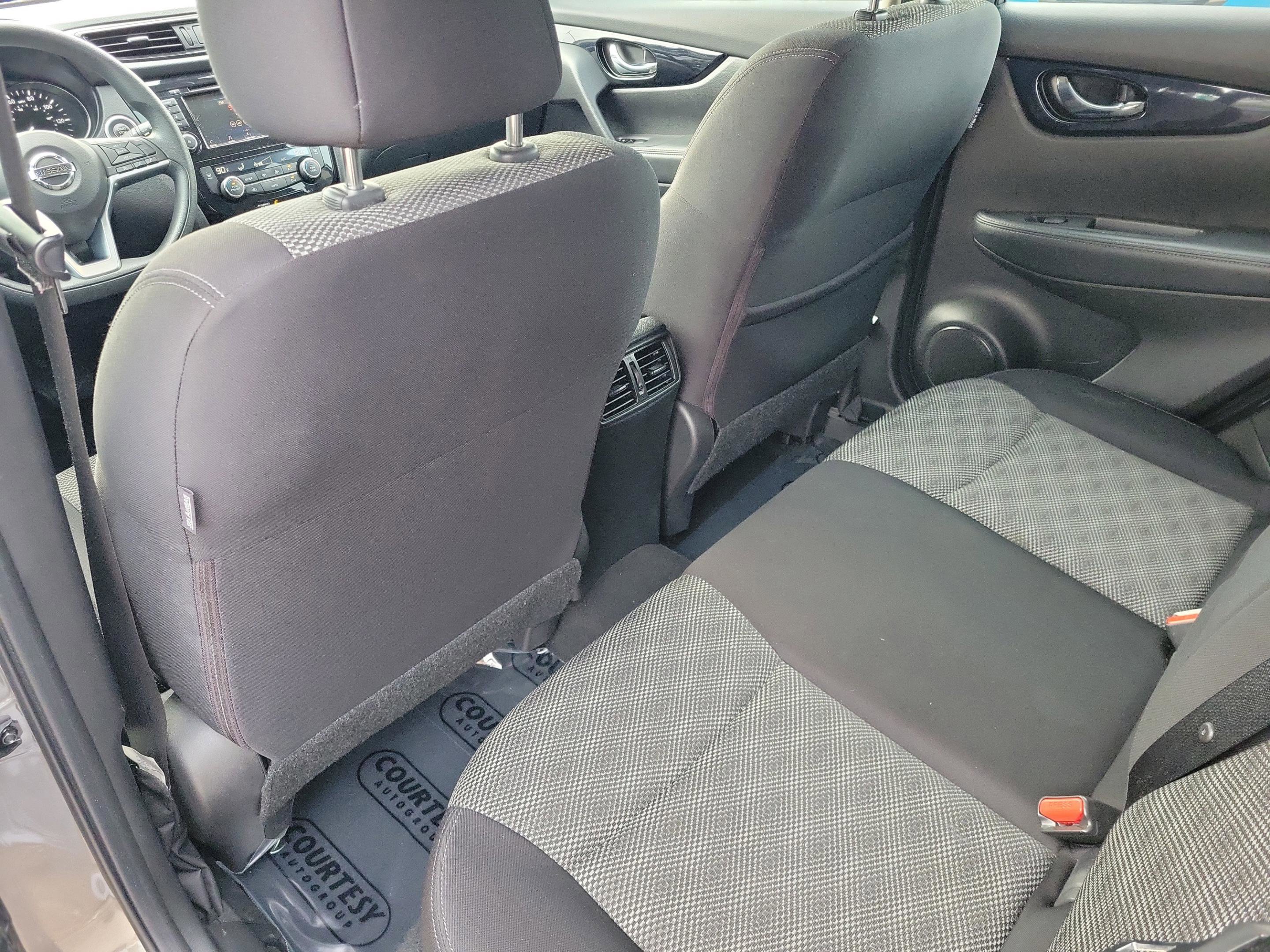 Used 2019 Nissan Rogue Sport SV image 13