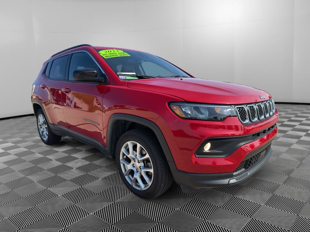 Used 2023 Jeep Compass Latitude AWD/4WD image 6