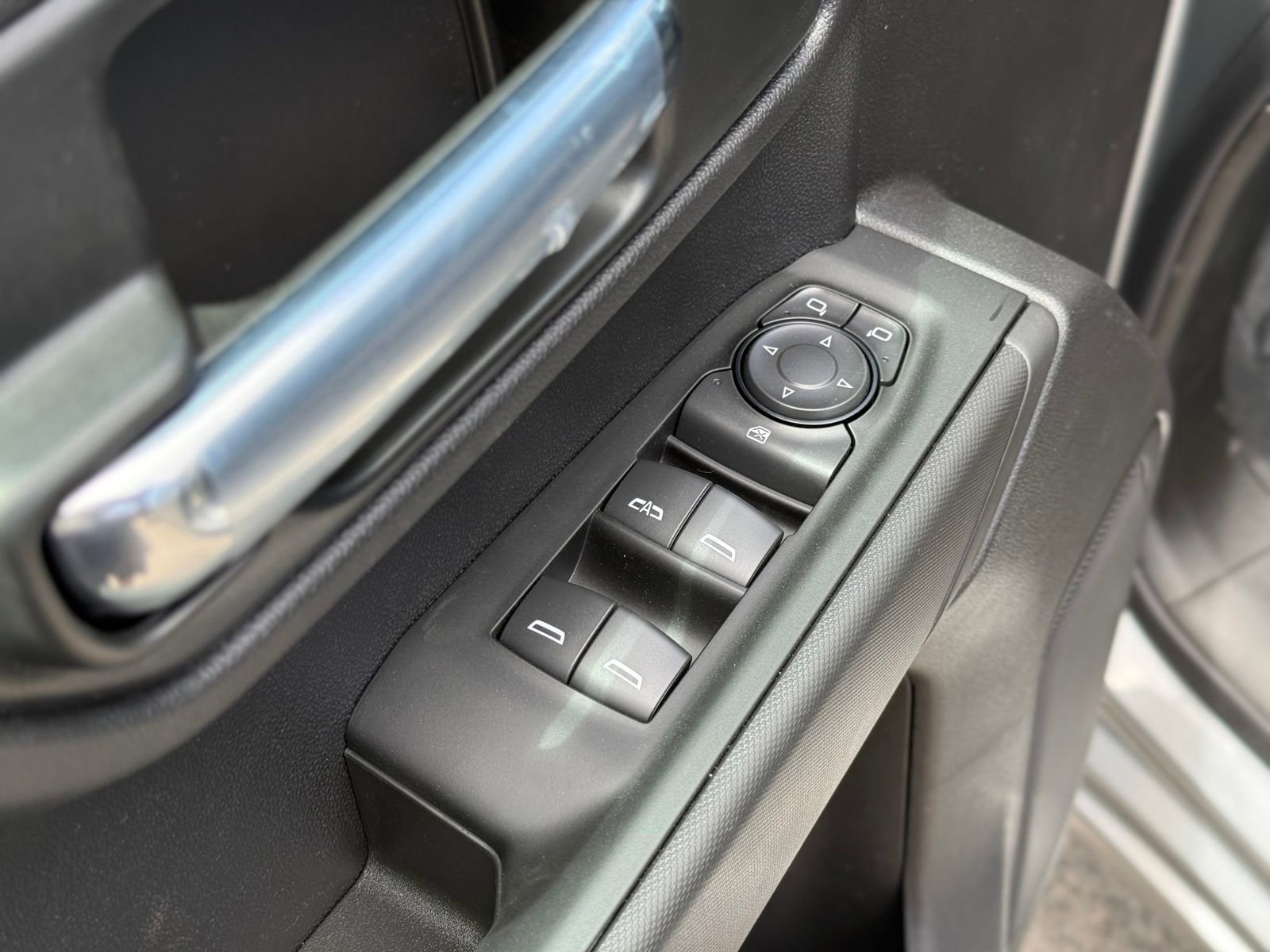 New 2026 Chevrolet Silverado 1500 Custom Trail Boss AWD/4WD image 19