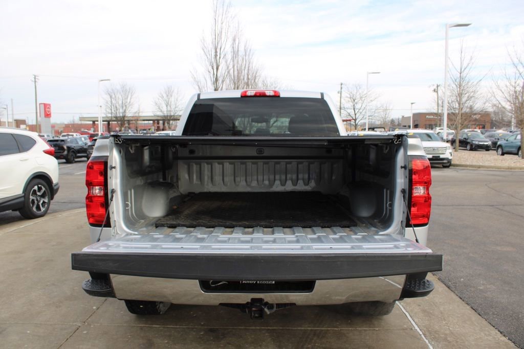 Used 2018 Chevrolet Silverado 1500 LT w/ All Star Edition image 10
