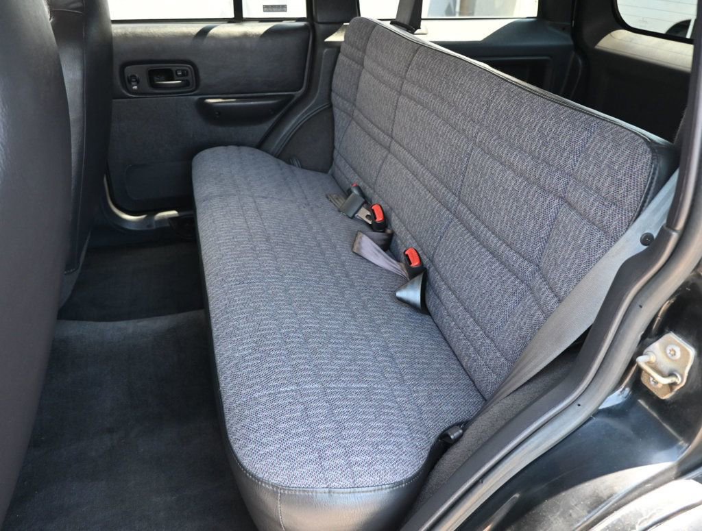 Used 1999 Jeep Cherokee Classic AWD/4WD image 14