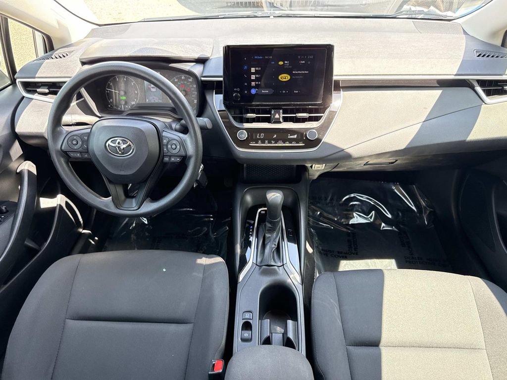 Used 2023 Toyota Corolla LE FWD image 19