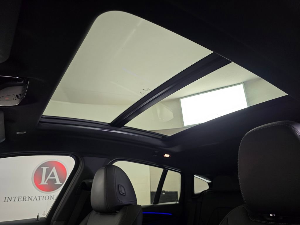 Certified 2023 BMW X4 xDrive30i w/ Premium Package image 16