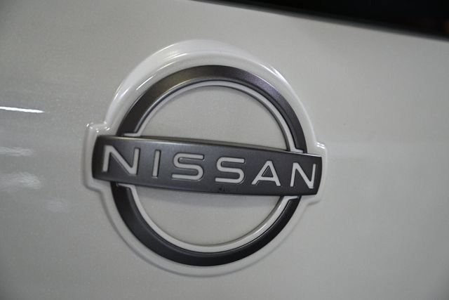 Used 2023 Nissan Rogue SV FWD image 10